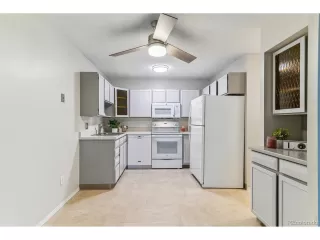 Photo #5: 6241901 Listing