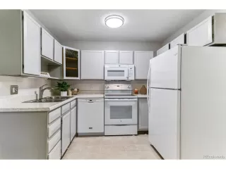 Photo #6: 6241901 Listing