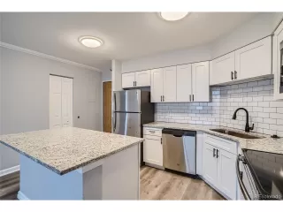 Photo #5: 6242866 Listing 