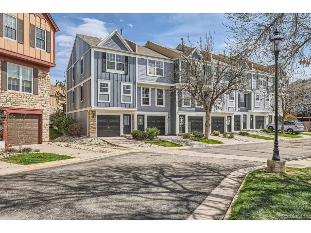 MLS: 6243115 Condo For Sale