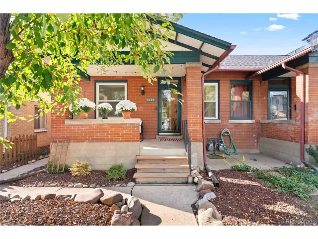 MLS: 6243892 Condo For Sale