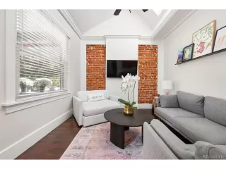 Photo #4: 6243892 Listing