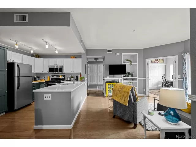 MLS: 6245638 Condo For Sale