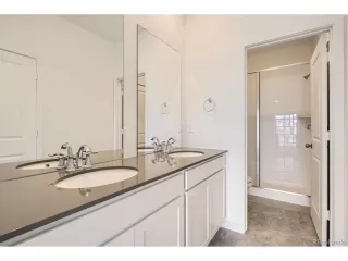 Photo #5: 6247186 Listing