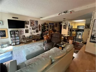 Photo #3: 6249129 Listing