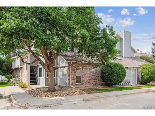 MLS: 6249278 Condo For Sale