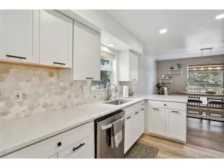 Photo #6: 6249476 Listing