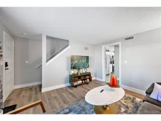 Photo #2: 6258093 Listing 