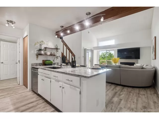 MLS: 6261842 Condo For Sale