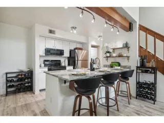 Photo #2: 6261842 Listing