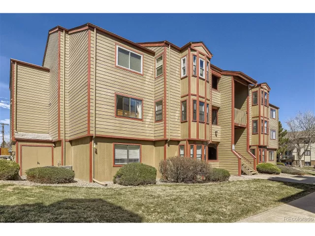 MLS: 6263339 Condo For Sale