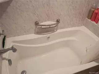 Photo #3: 6265904 Listing