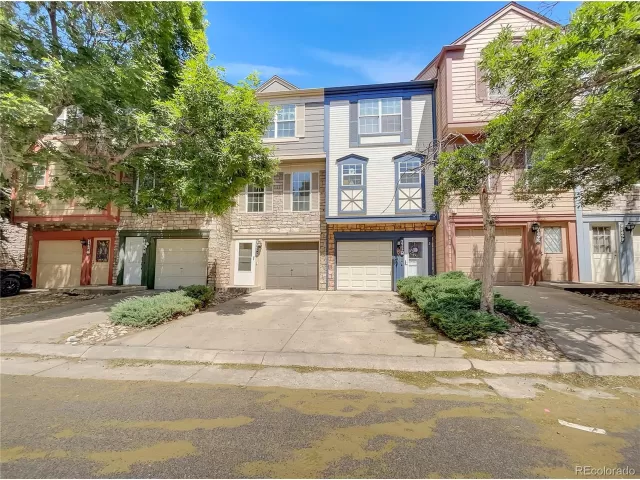 MLS: 6267656 Condo For Sale