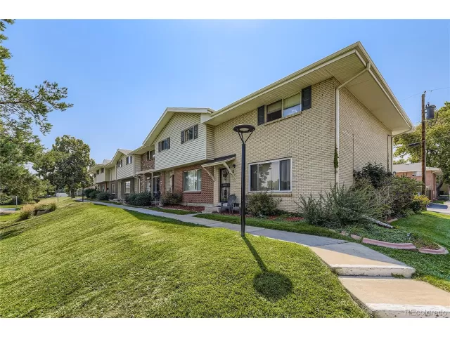 MLS: 6276368 Condo For Sale