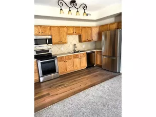 Photo #6: 6279018 Listing