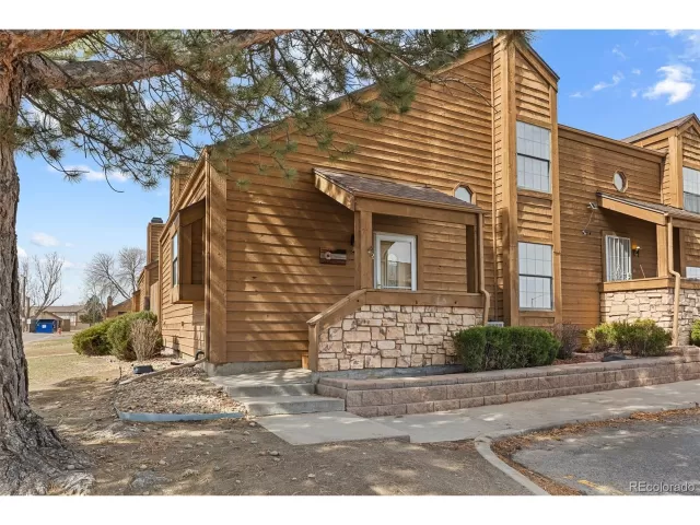 MLS: 6281119 Condo For Sale