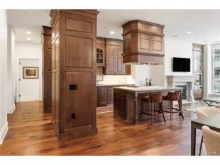 Photo #4: 6281325 Listing