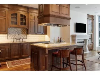 Photo #5: 6281325 Listing