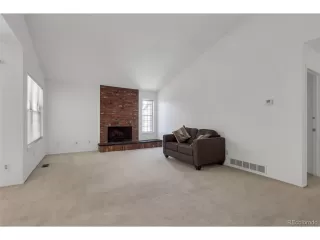 Photo #3: 6287500 Listing