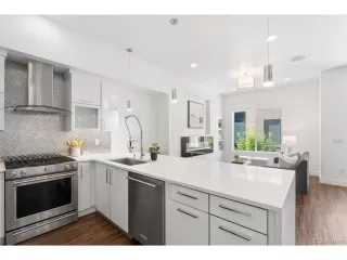 Photo #5: 6293096 Listing