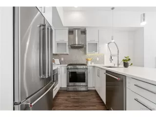 Photo #6: 6293096 Listing