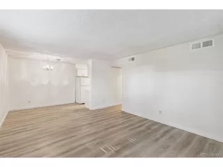 Photo #5: 6300666 Listing 