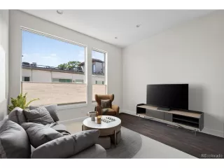 Photo #5: 6302102 Listing