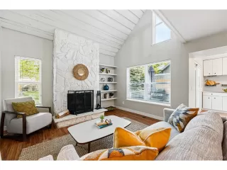 Photo #3: 6302168 Listing