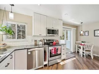 Photo #6: 6305049 Listing 