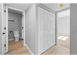 Photo #5: 6306102 Listing