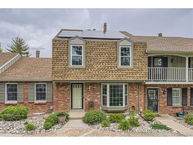 MLS: 6327255 Condo For Sale