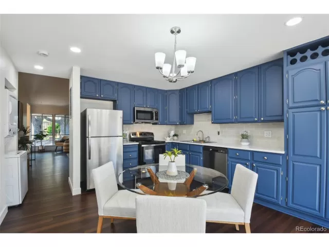 MLS: 6328527 Condo For Sale