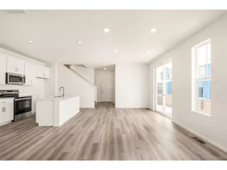 Photo #6: 6331446 Listing