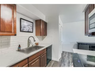 Photo #5: 6334827 Listing 