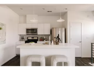 Photo #4: 6337841 Listing