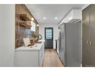 Photo #2: 6338455 Listing 