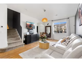 Photo #2: 6340064 Listing