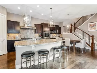 Photo #6: 6341286 Listing