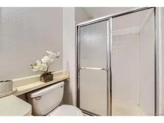 Photo #6: 6343868 Listing
