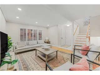 Photo #5: 6348990 Listing