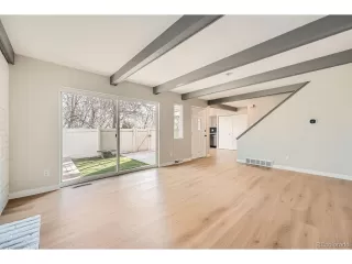 Photo #4: 6351937 Listing