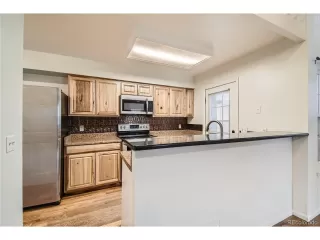 Photo #6: 6353399 Listing