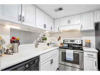 Photo #4: 6363818 Listing 