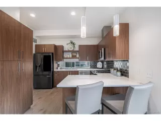 Photo #6: 6368908 Listing 