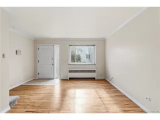 Photo #6: 6370082 Listing 