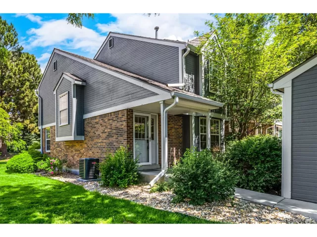 MLS: 6371697 Condo For Sale