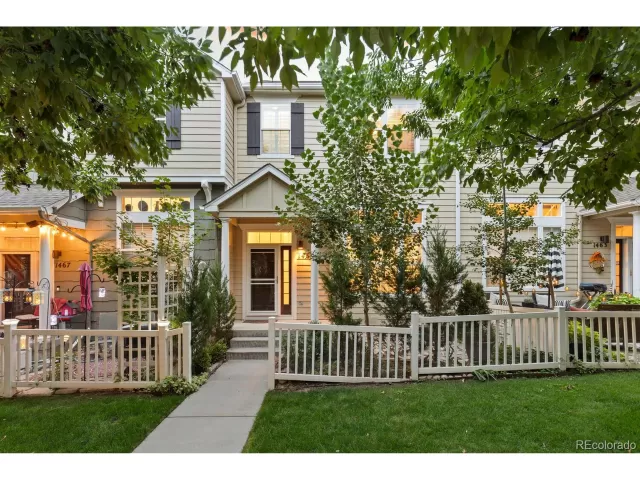 MLS: 6380133 Condo For Sale