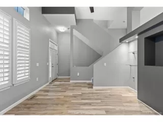 Photo #5: 6380133 Listing