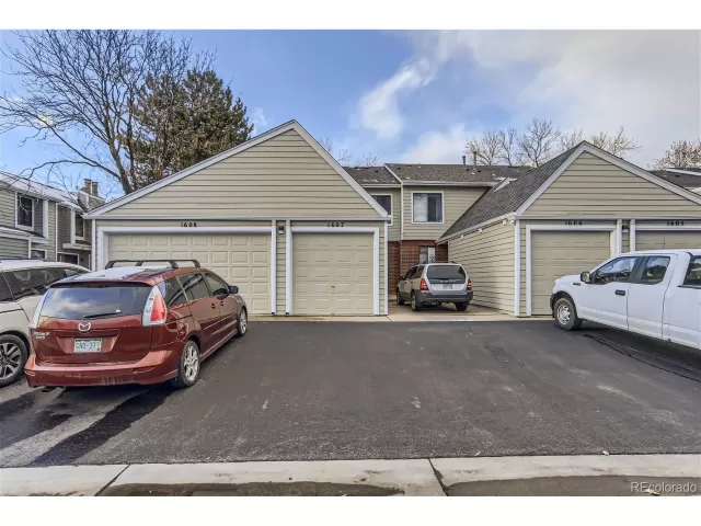 MLS: 6380620 Condo For Sale