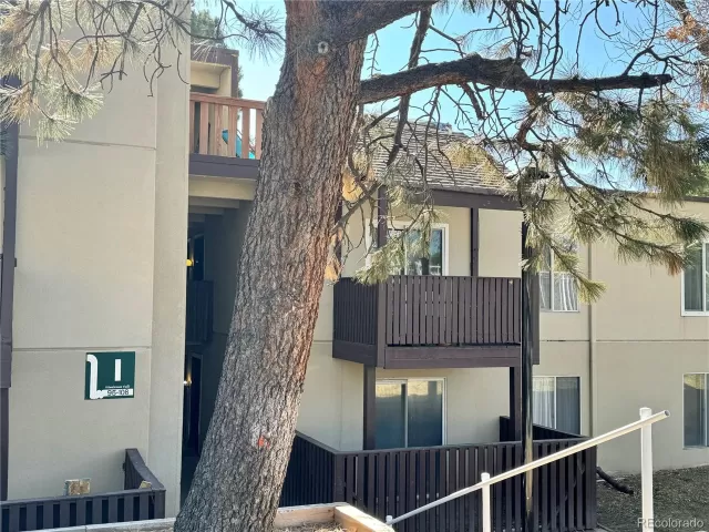 MLS: 6382002 Condo For Sale